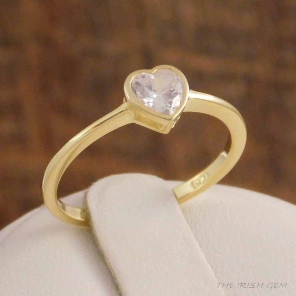18k Gold Heart Ring